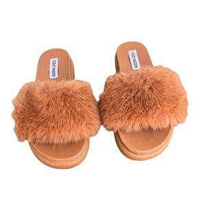 Steve‎ Madden Women's Size 8M Shoes Tan Slides Fur  Lined Comfort Sandals